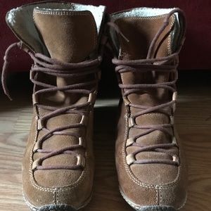 Really cute Timberland booties